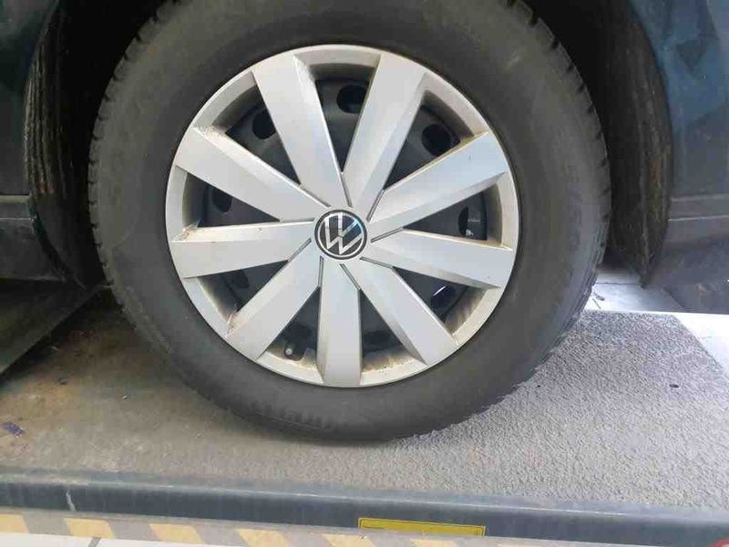Volkswagen Passat 2.0 TDI Business — zdjęcie 23