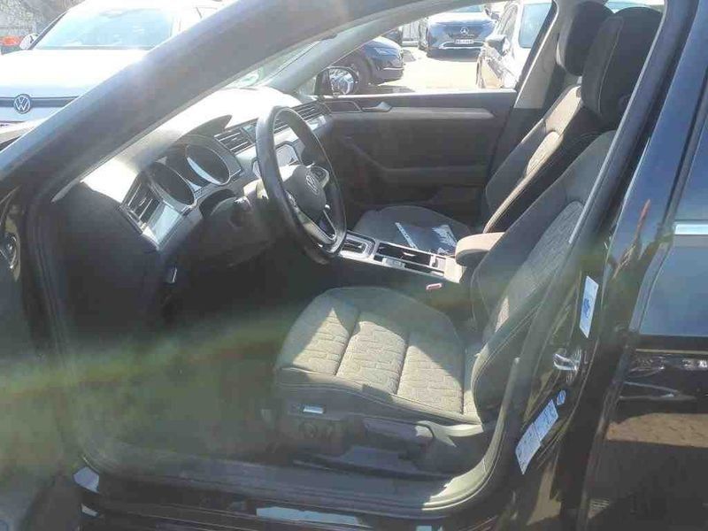 Volkswagen Passat 2.0 TDI Business — zdjęcie 9