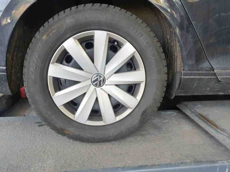 Volkswagen Passat 2.0 TDI Business — zdjęcie 24