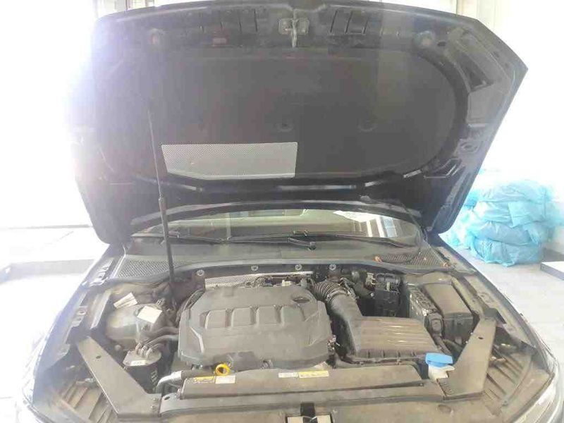 Volkswagen Passat 2.0 TDI Business — zdjęcie 8