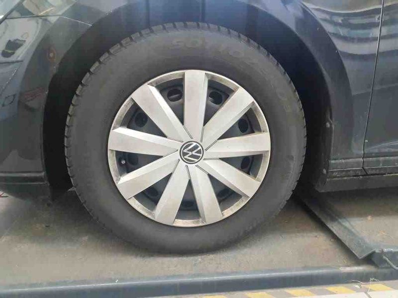 Volkswagen Passat 2.0 TDI Business — zdjęcie 21