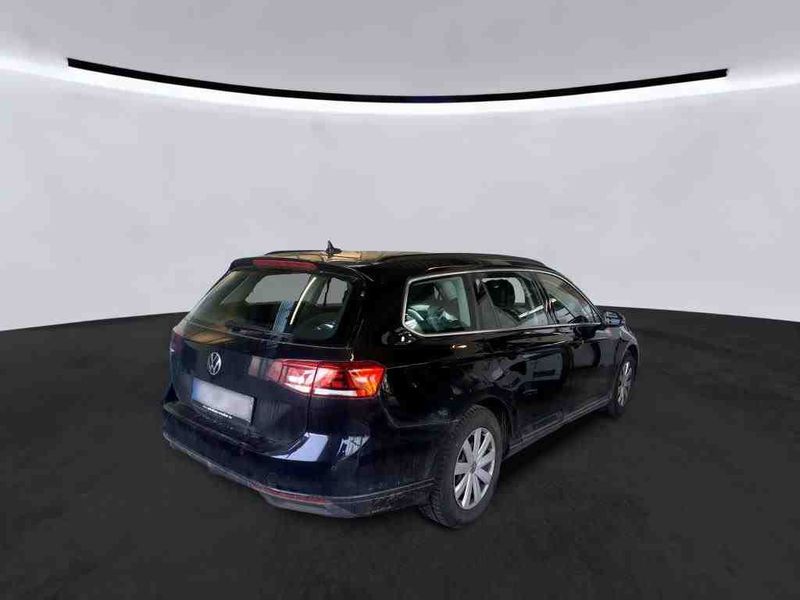 Volkswagen Passat 2.0 TDI Business — zdjęcie 13