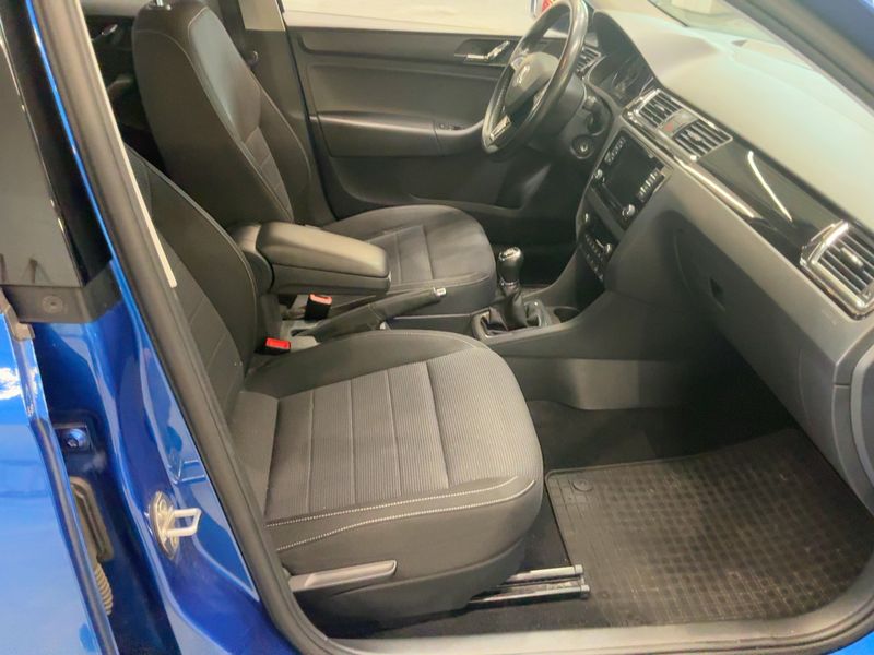 Skoda Rapid Spaceback 1.6 TDI Style — zdjęcie 11