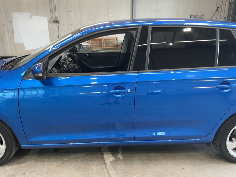 Skoda Rapid Spaceback 1.6 TDI Style — zdjęcie 4