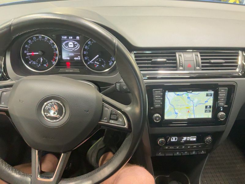 Skoda Rapid Spaceback 1.6 TDI Style — zdjęcie 12