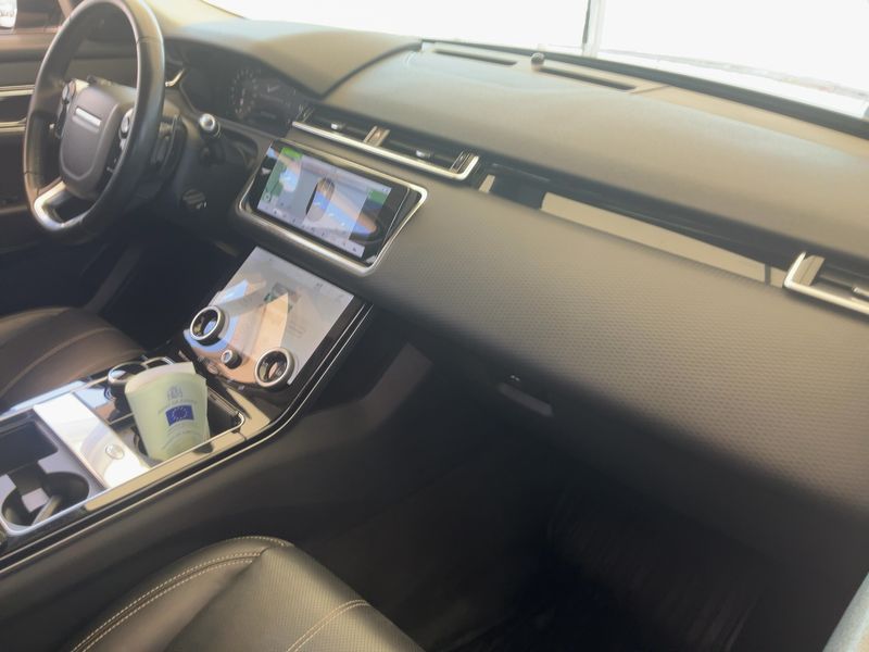 Land Rover Range Rover Velar 2.0 Diesel S — zdjęcie 11