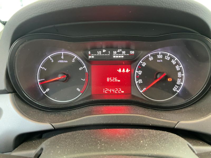 Opel Corsa 1.4 LPG Advance — zdjęcie 13