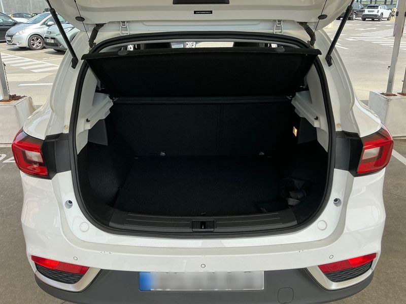 MG ZS electric drive 105 kW Luxury — zdjęcie 10