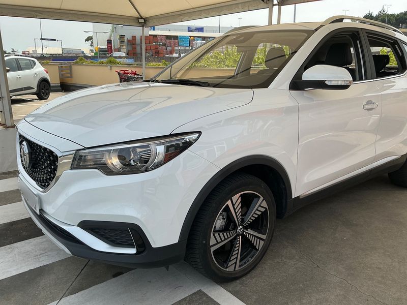MG ZS electric drive 105 kW Luxury — zdjęcie 2