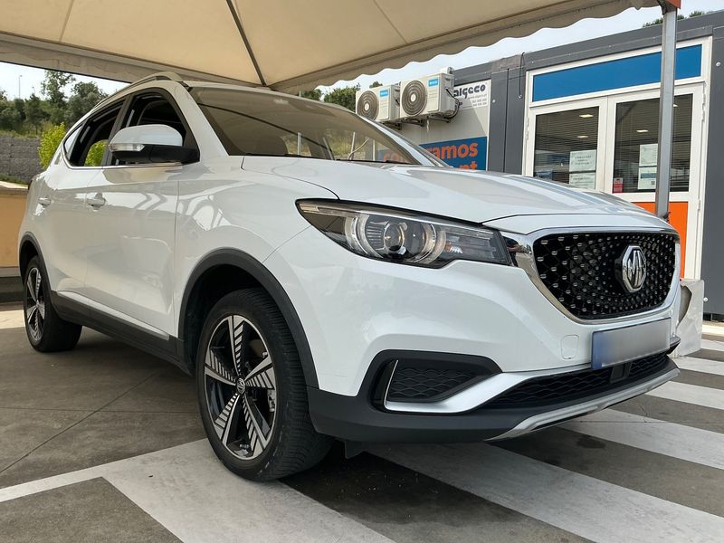 MG ZS electric drive 105 kW Luxury — zdjęcie 8