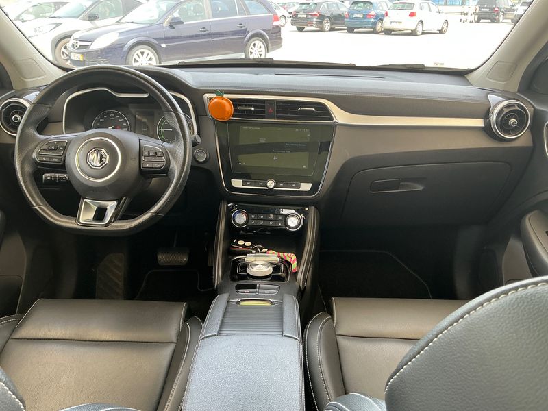 MG ZS electric drive 105 kW Luxury — zdjęcie 12