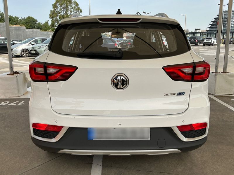MG ZS electric drive 105 kW Luxury — zdjęcie 5