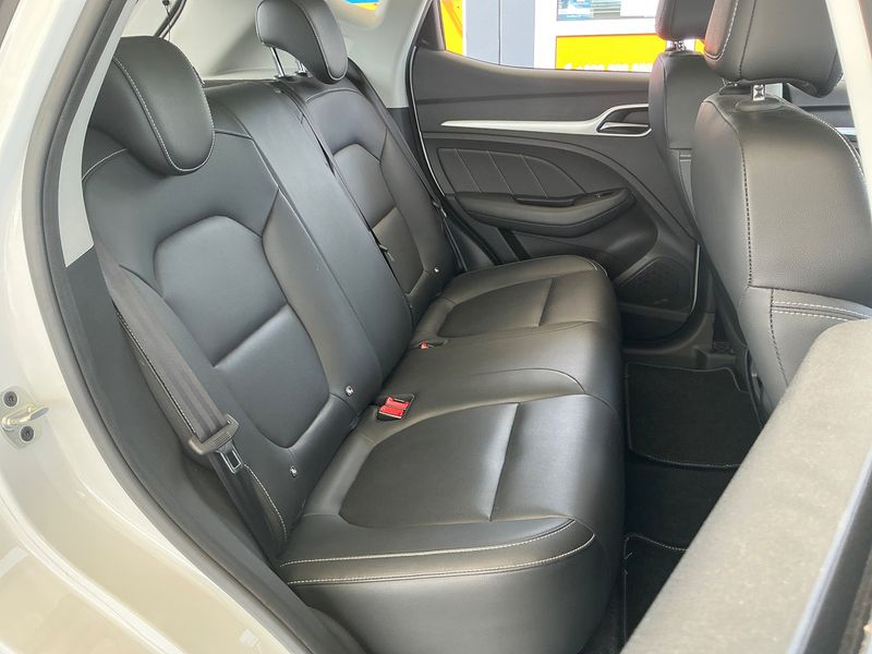 MG ZS electric drive 105 kW Luxury — zdjęcie 14