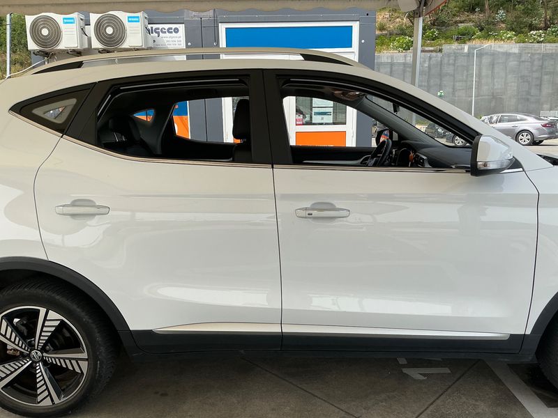 MG ZS electric drive 105 kW Luxury — zdjęcie 7