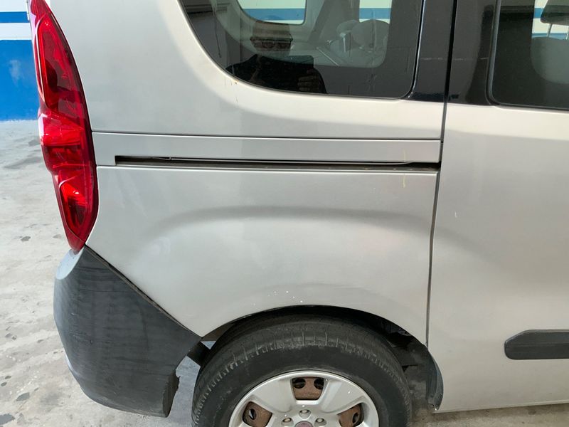 Fiat Doblo 1.3 JTD Active 2011 – снимка 22