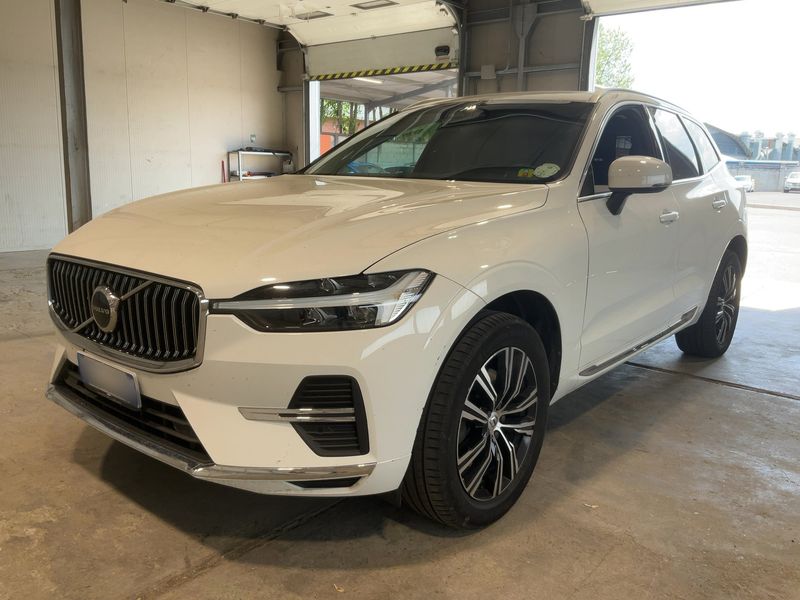 Volvo XC60 2.0 B4 Diesel Mild-Hybrid Inscription AWD 2022 – снимка 2