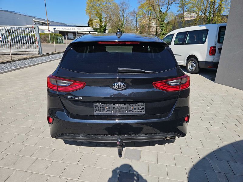Kia cee'd 1.6 CRDi Platinum — zdjęcie 4