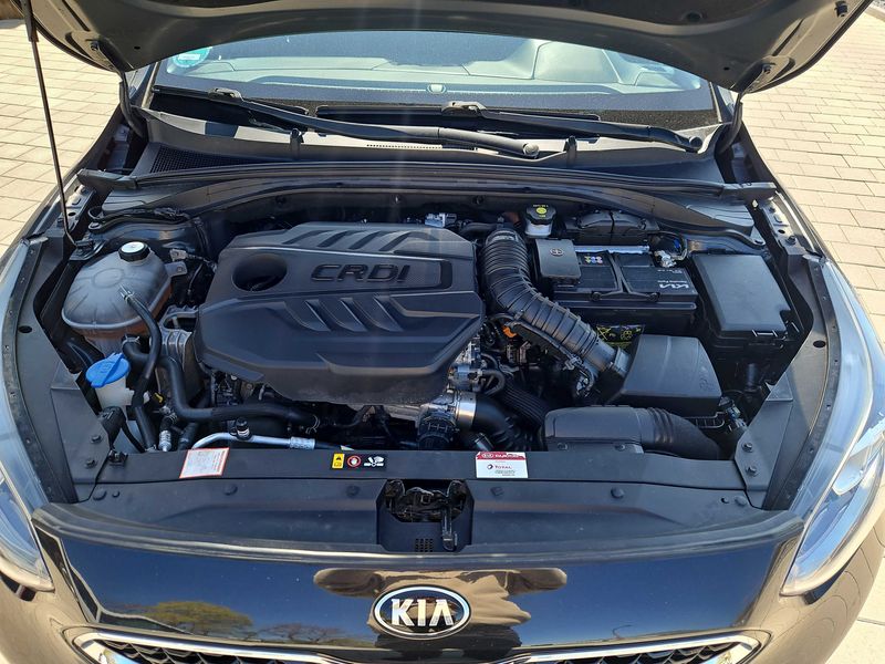Kia cee'd 1.6 CRDi Platinum — zdjęcie 8