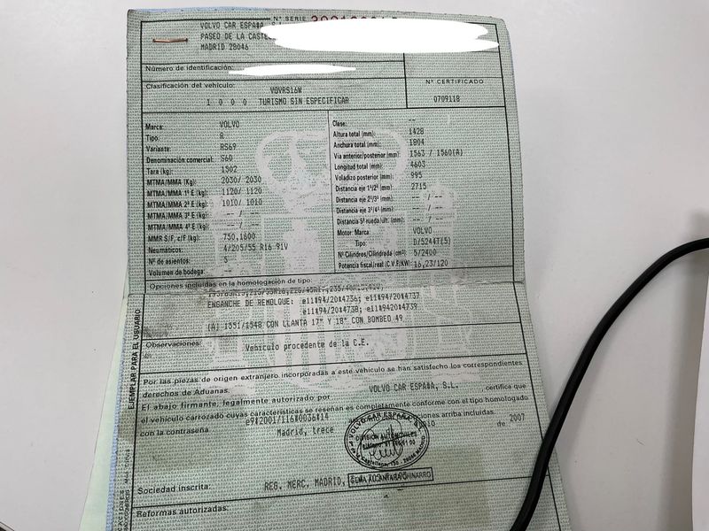 Volvo S60 2.4 D Momentum — zdjęcie 6