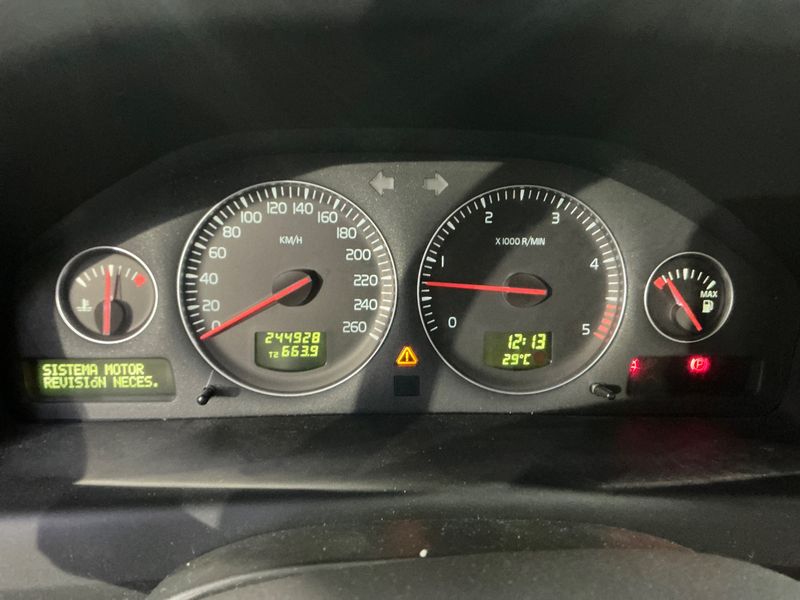 Volvo S60 2.4 D Momentum — zdjęcie 4