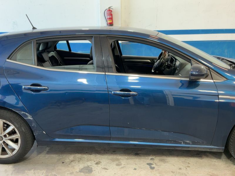 Renault Megane 1.5 dCi Energy Zen — zdjęcie 7