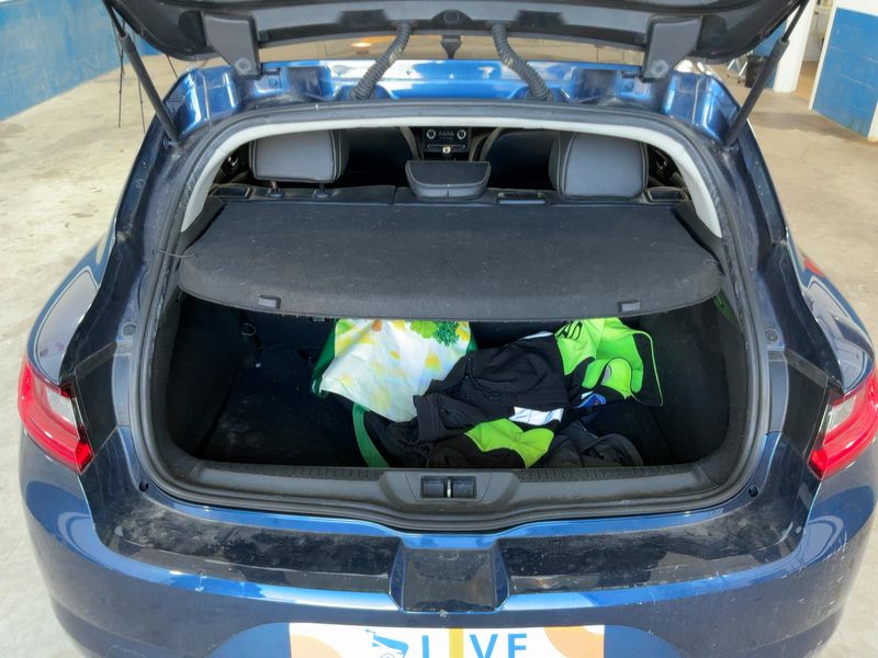 Renault Megane 1.5 dCi Energy Zen — zdjęcie 10