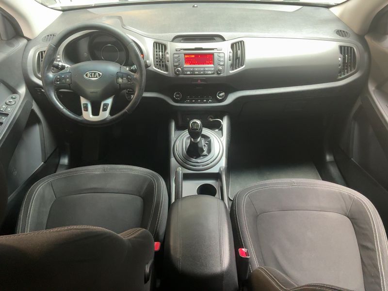 Kia Sportage 1.7 CRDi Active 2WD — zdjęcie 12