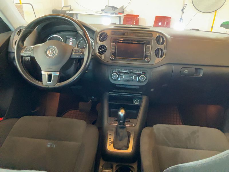 Volkswagen Tiguan 2.0 TDI Sport & Style 4Motion BlueMotion Tech — zdjęcie 12