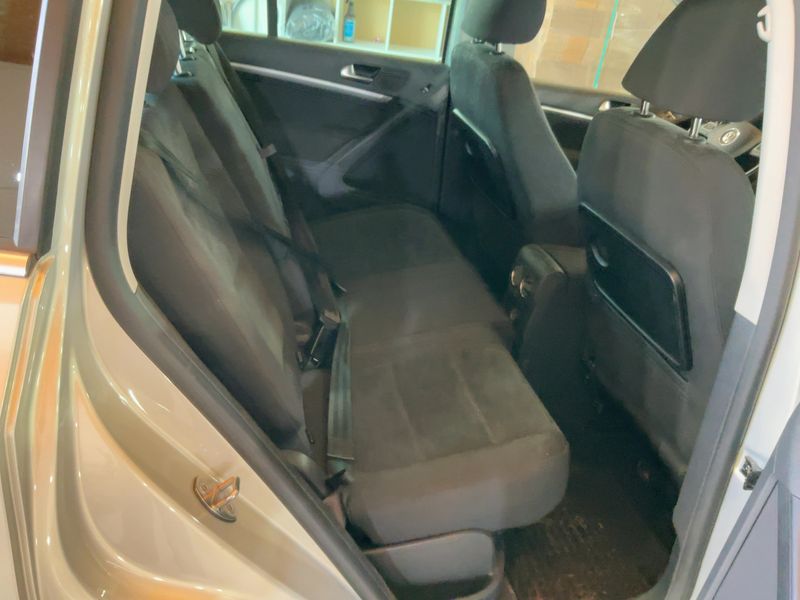 Volkswagen Tiguan 2.0 TDI Sport & Style 4Motion BlueMotion Tech — zdjęcie 14