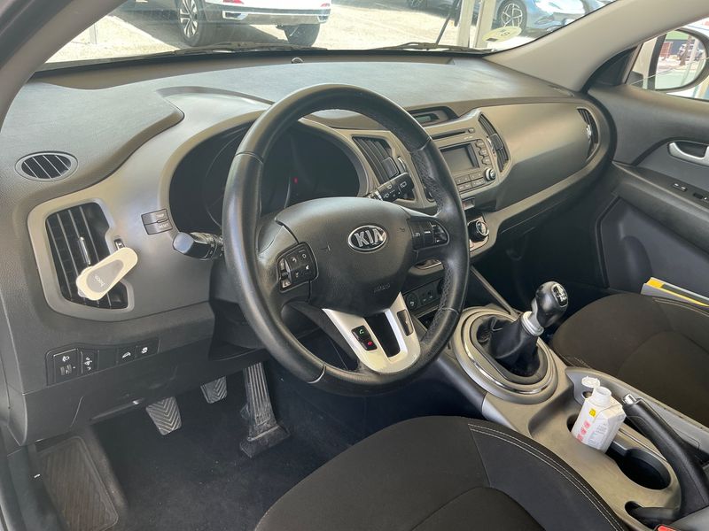 Kia Sportage 1.7 CRDi Drive 4x2 2015 – снимка 25