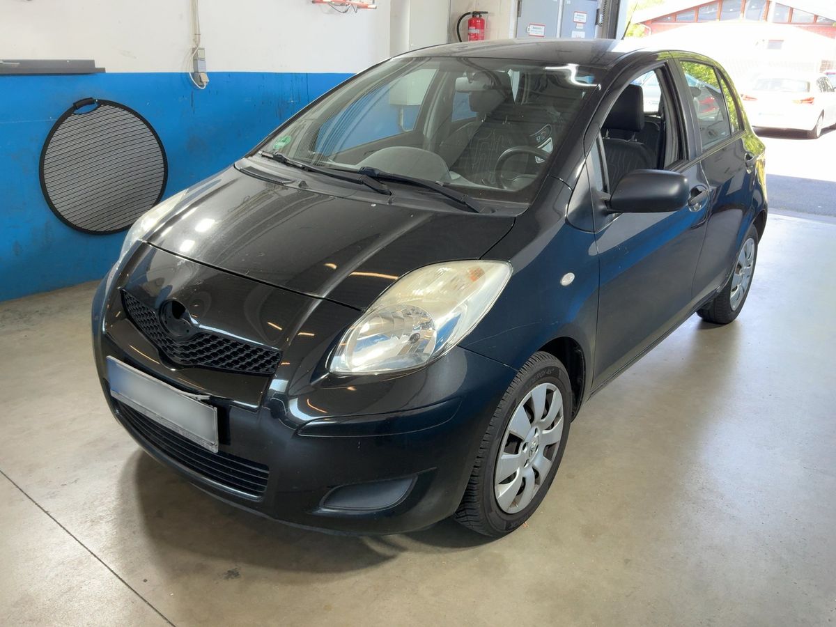 Toyota Yaris 2011