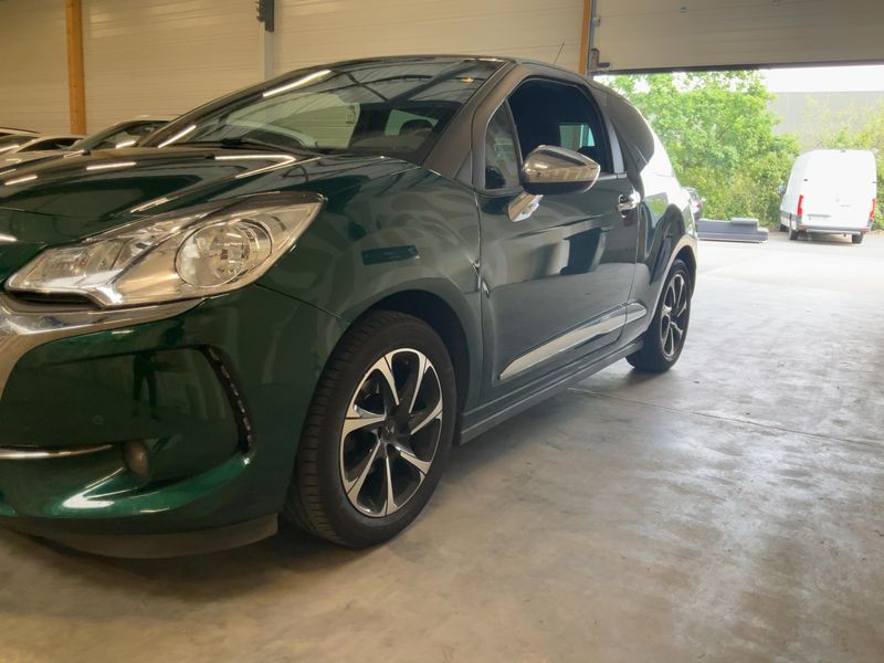 DS Automobiles DS3 1.2 PureTech Chic Connected — zdjęcie 2