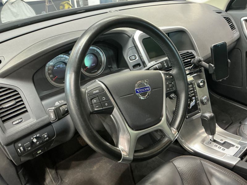 Volvo XC60 2.4 D4 Summum AWD 2012 – снимка 31