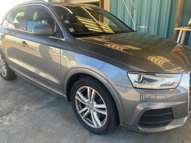 Audi Q3 2.0 TDI quattro S line — zdjęcie 8