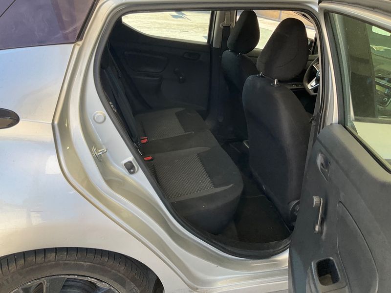 Nissan Micra 1.0 Business — zdjęcie 14