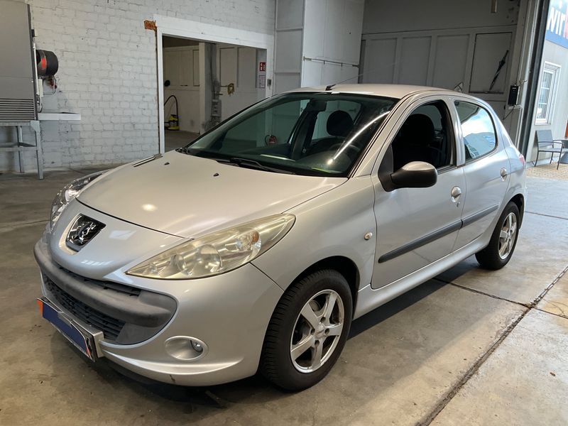 Peugeot 206+