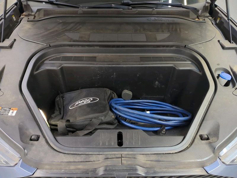 Ford Mustang Mach-E electric drive 198 kW — zdjęcie 11