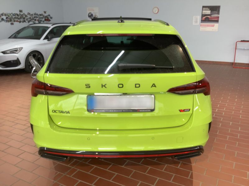 Skoda Octavia 2.0 TSI RS 2025 – снимка 7