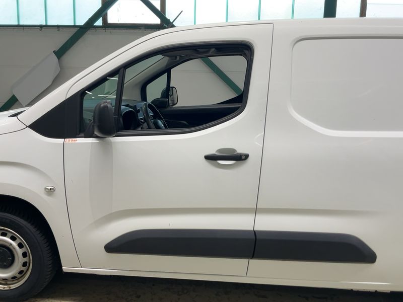 Citroen Berlingo 1.5 Blue-HDi Control M 2019 – снимка 4