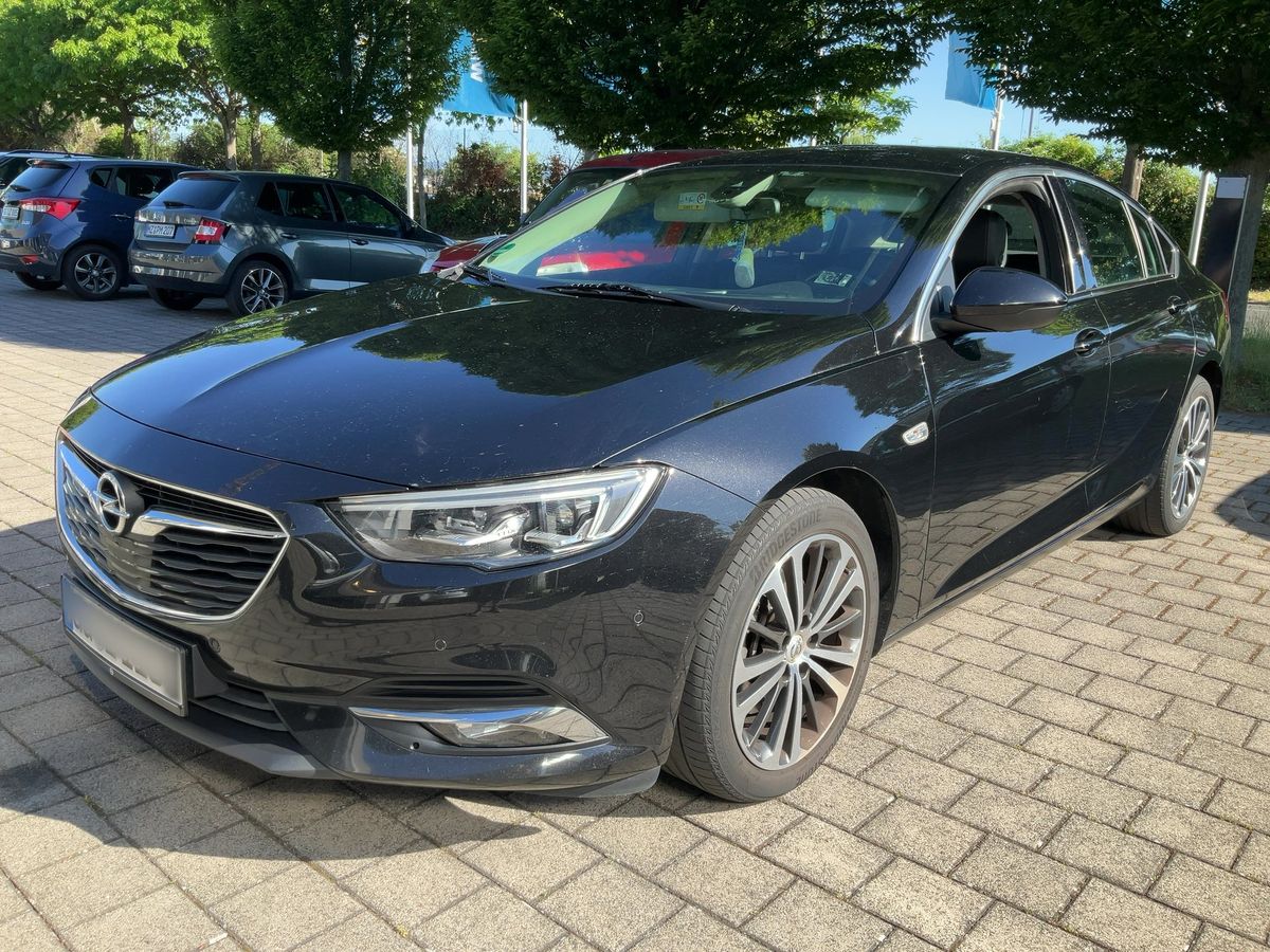 Opel Insignia 2019 — photo 1