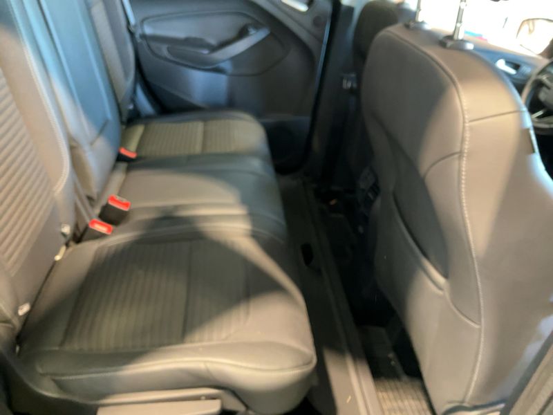 Ford Kuga 2.0 TDCi Titanium — zdjęcie 14