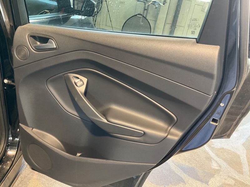 Ford Kuga 2.0 TDCi Titanium 2017 – снимка 38