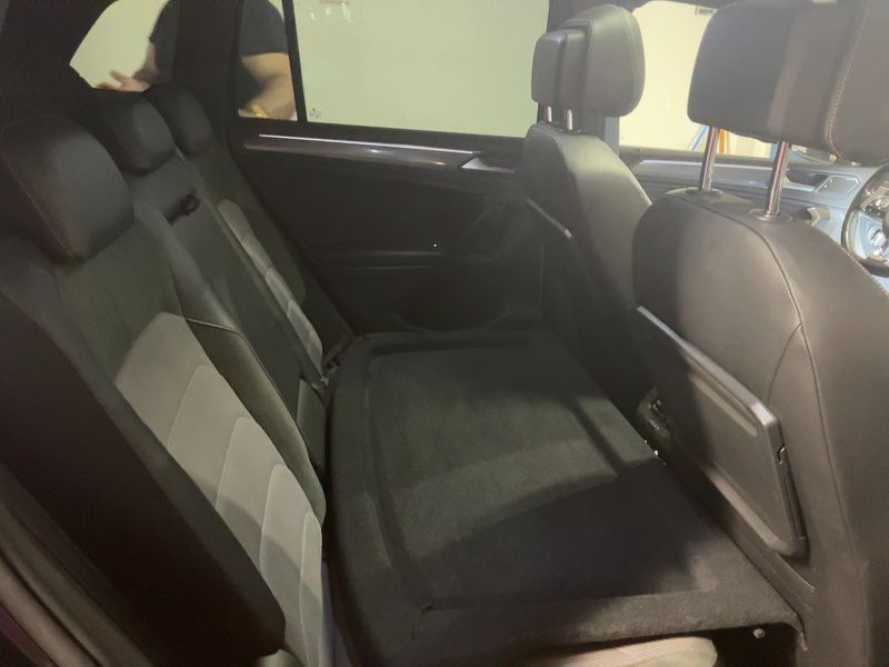 Volkswagen Tiguan 2.0 TDI Highline 4Motion BlueMotion Tech — zdjęcie 14
