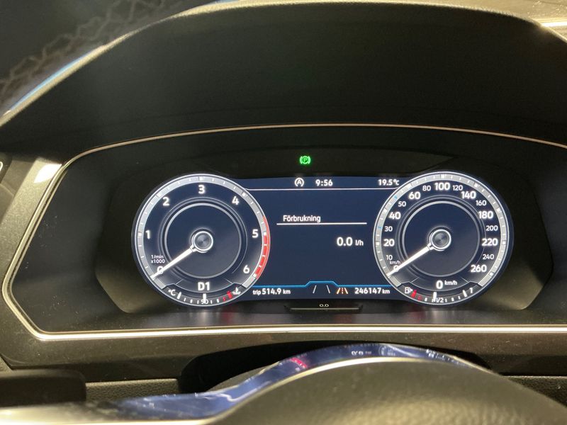 Volkswagen Tiguan 2.0 TDI Highline 4Motion BlueMotion Tech — zdjęcie 13