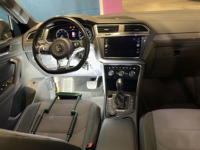 Volkswagen Tiguan 2.0 TDI Highline 4Motion BlueMotion Tech — zdjęcie 12