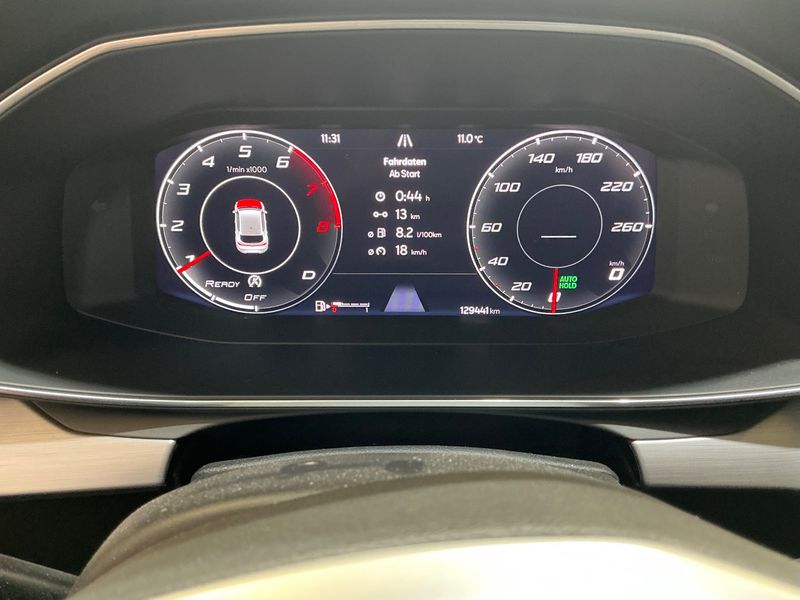 Seat Leon 1.5 eTSI ACT FR — zdjęcie 13