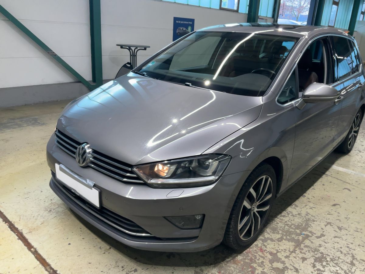 Volkswagen Golf VII Sportsvan 2.0 TDI Highline BlueMotion Tech