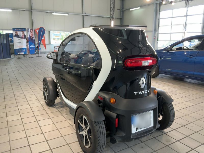 Renault Twizy electric drive 12,6 kW Intens 2019 – снимка 6