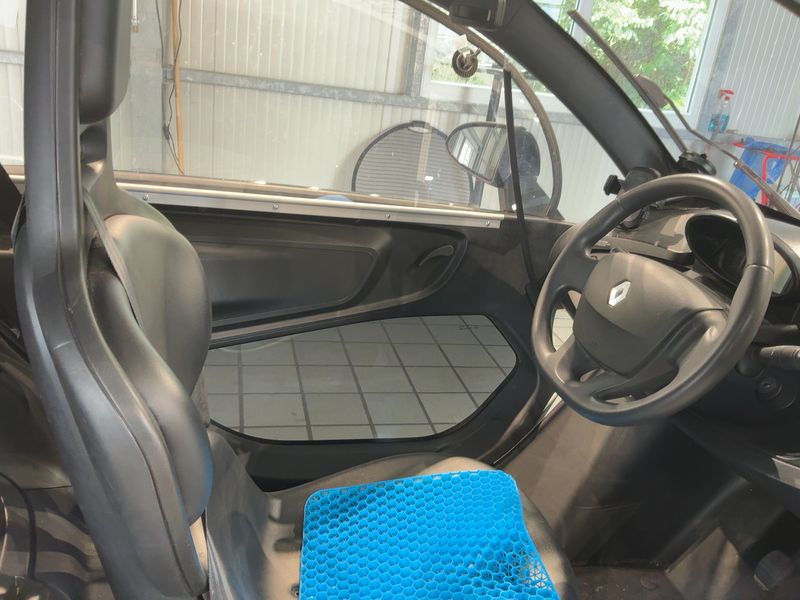 Renault Twizy electric drive 12,6 kW Intens 2019 – снимка 16