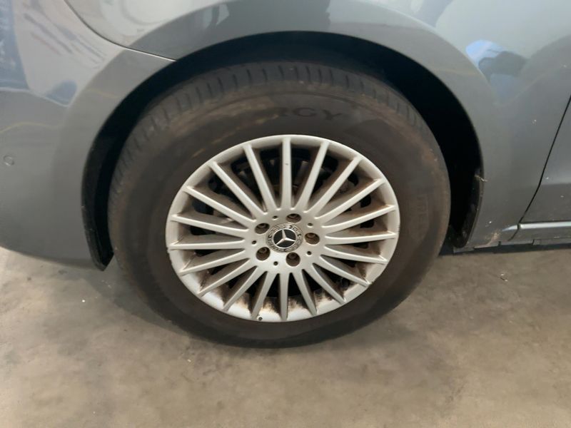 Mercedes-Benz V-Klasse V 220 d AVANTGARDE lang 2019 – снимка 3